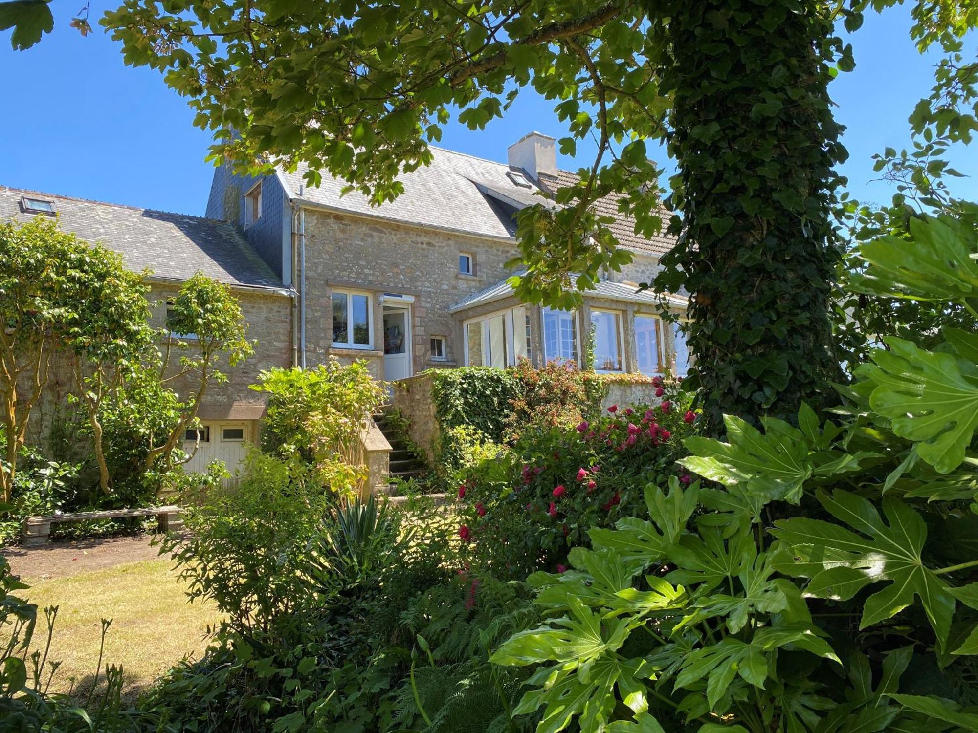 Christina'S Cottage Auderville Екстер'єр фото